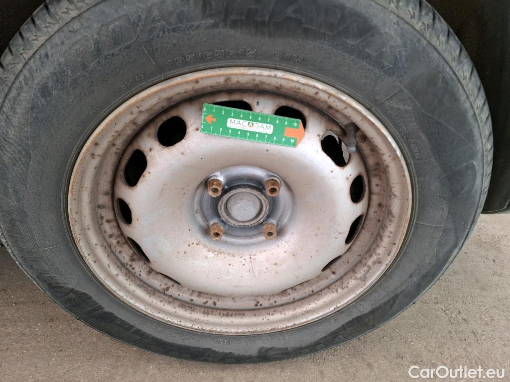 Citroen  Berlingo  Fourgon Confort L1 (Court) 1.6 100CV BVM5 E6 #33