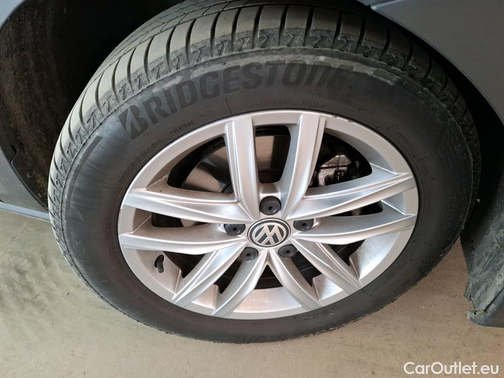  Volkswagen  Golf  VII Berline Carat BMT 1.6 TDI 115CV BVA7 E6 #7