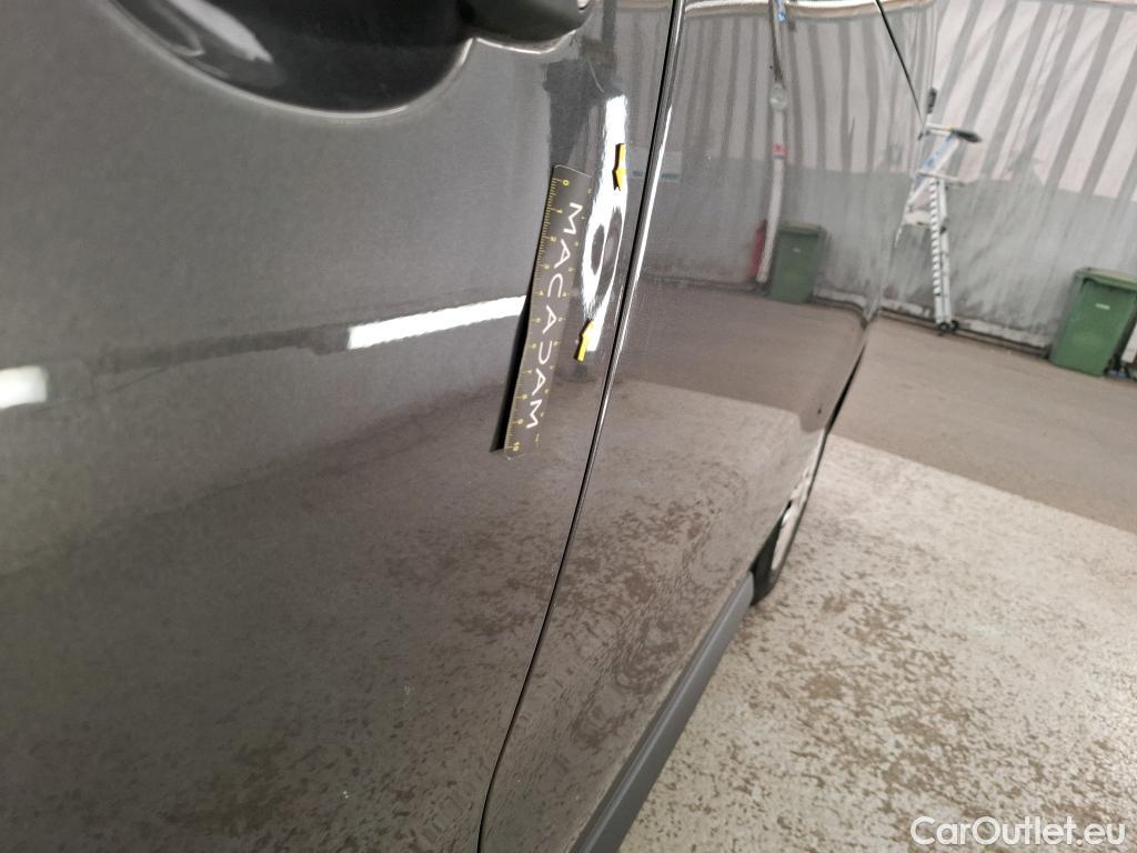  Toyota  Proace TOYOTA  4p Combi 1.5 D LONG 120 D-4D DYNAMIC #23