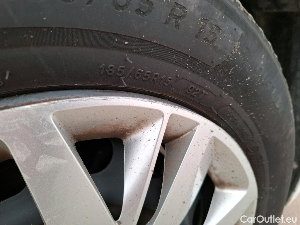  Peugeot  208  Premium 1.5 HDi 100CV BVM6 E6d #10