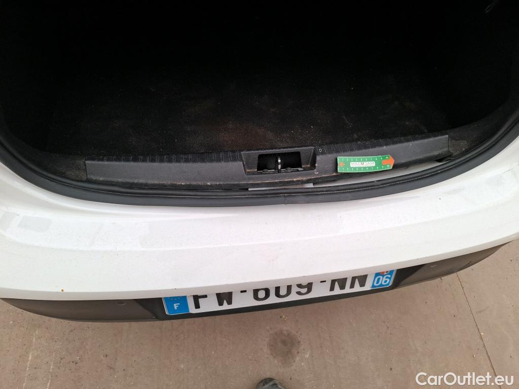  Peugeot  208  Premium 1.5 HDi 100CV BVM6 E6d #13