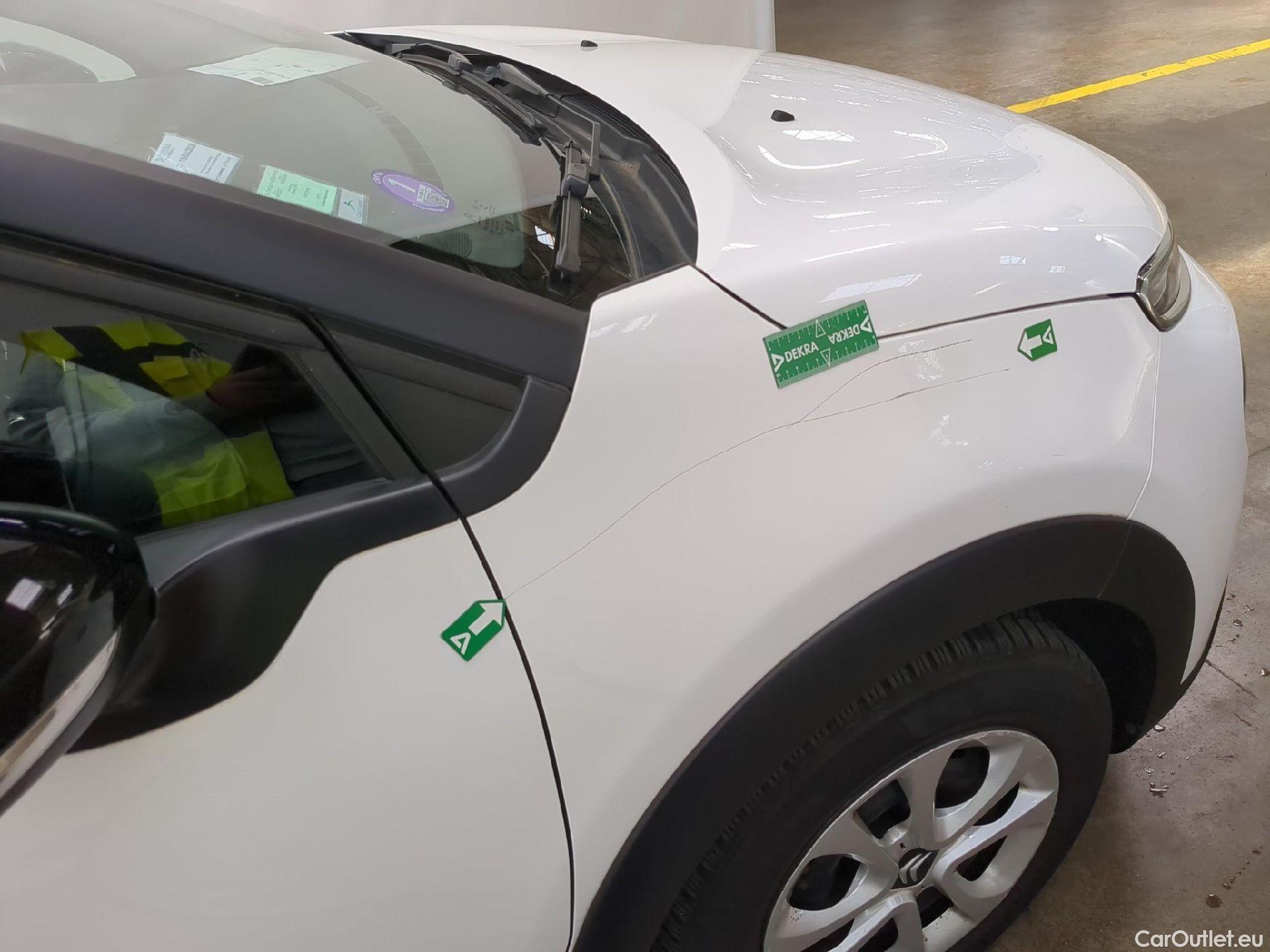  Citroen  C3  Société Feel Nav 1.2 PureTech 80CV BVM5 E6 #12