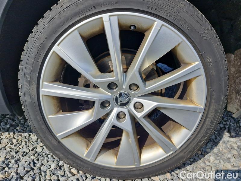  Skoda  Octavia  Combi (NX3)(2020) Oct.C. 2.0TDI 147 Scout 4x4 AT #2