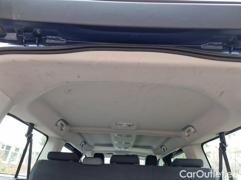 Peugeot  Expert  Traveller  (2016) Exp.Com.2.0BHDi 140 L3 4d #21
