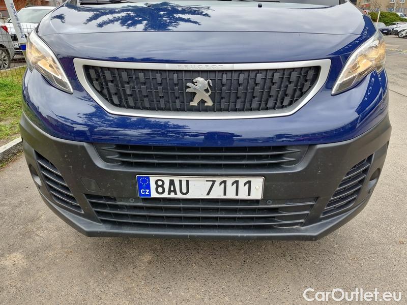  Peugeot  Expert  Traveller  (2016) Exp.Com.2.0BHDi 140 L3 4d #2