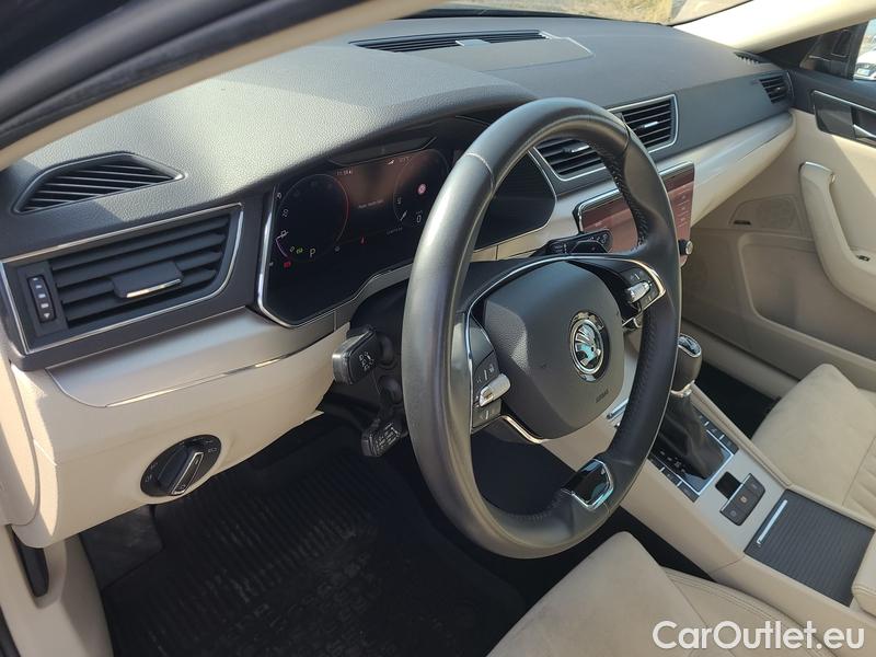  Skoda  Superb  (3V3)(2015) Supe.2.0TDI 147 Style 4x4 Aut #12