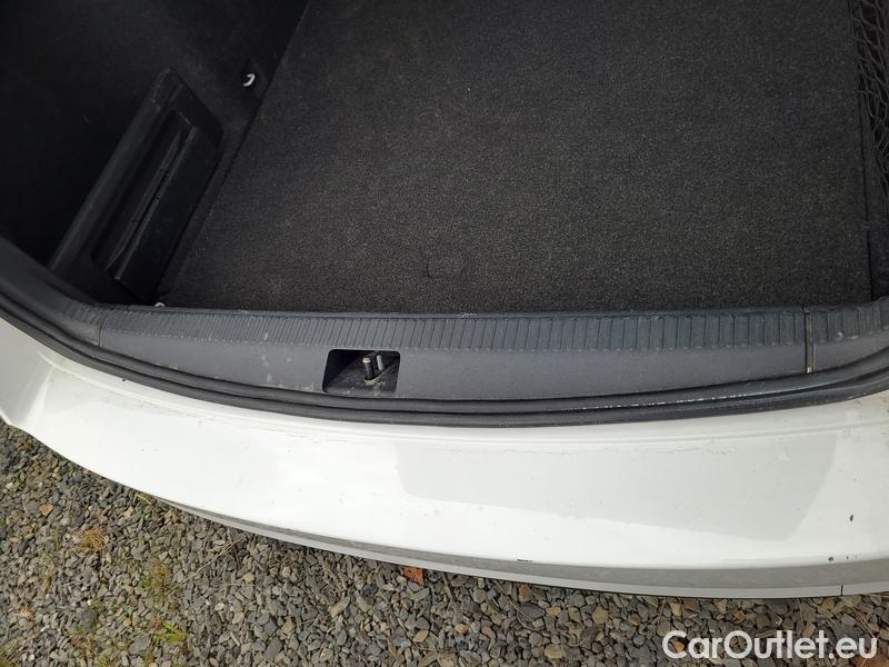  Skoda  Octavia  Combi  (5E5)(03.2017->) Co1.5TSI 110 Style #12
