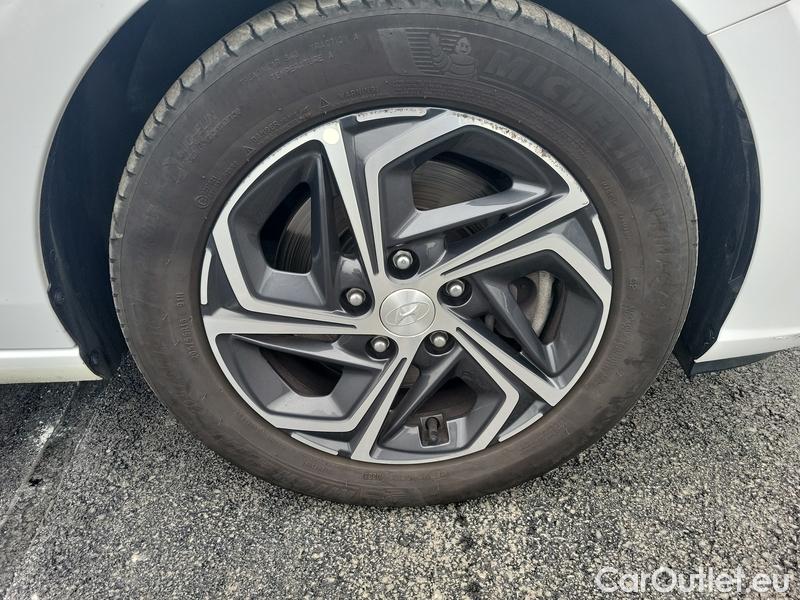  Hyundai  i30  Fastback (2018 ->)  FB 1.0TGDI 88 Fam.Comfort #4