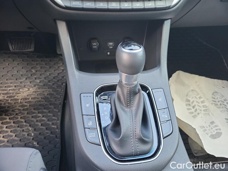  Hyundai  i30   cw (PD)(2017->)  kom.1.5T-GDI Smart AT 5d #14