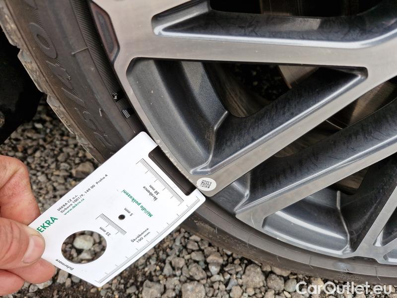  KIA  Cee'd ProCeed  (CD)(2018) ProCeed 1.6 T-GDI GT AT 5d #14