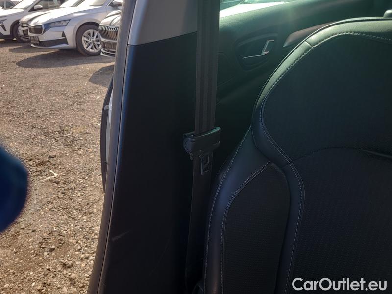 Renault  Megane  IV Estate  (2016)  GT 1.5dCi 115 Intens #17