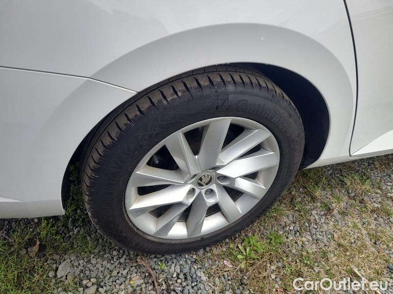  Skoda  Superb  Combi (3V5)(2015) Sup.C.FL2.0TDI 110 Style #18