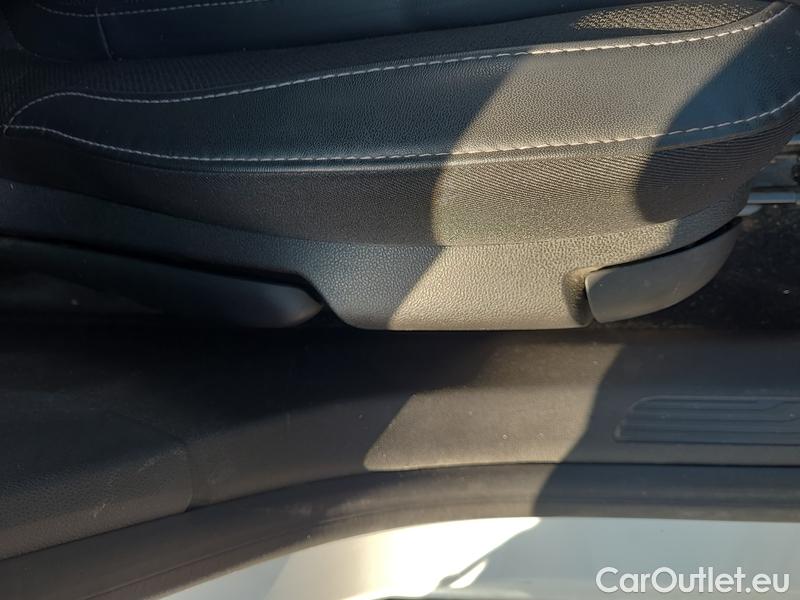  Renault  Megane  IV Estate  (2016)  GT 1.5dCi 115 Intens #18