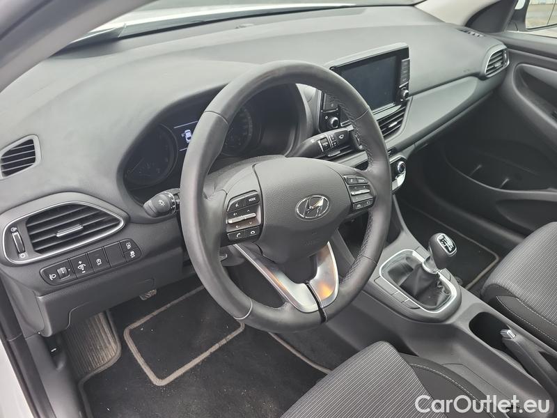  Hyundai  i30  Fastback (2018 ->)  FB 1.0TGDI 88 Fam.Comfort #8