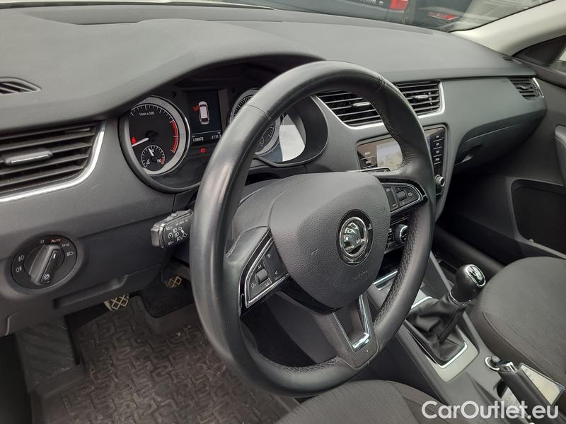  Skoda  Octavia  Combi  (5E5)(03.2017->) Co1.5TSI 110 Style #4