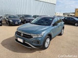  Volkswagen  T-ROC VOLKSWAGEN  / 2021 / 5P / SUV 2.0 TDI SCR LIFE 