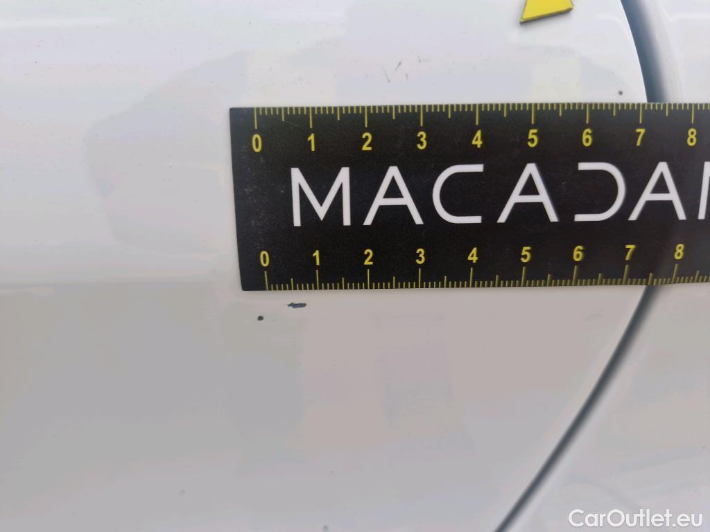  Peugeot  208  Affaire Premium Pack 1.2 80CV BVM5 E6dT #8