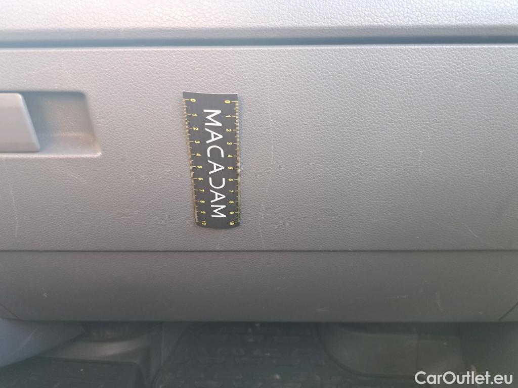  Volkswagen  Crafter VOLKSWAGEN  / 2017 / 4P / Fourgon tôlé 2.0 TDI 140 35 L3H3 4MO Procab Busi Line #12