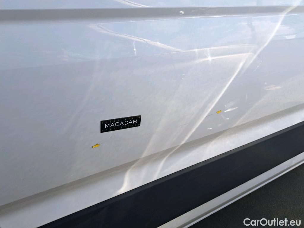  Volkswagen  Crafter VOLKSWAGEN  / 2017 / 4P / Fourgon tôlé 2.0 TDI 140 35 L3H3 4MO Procab Busi Line #62