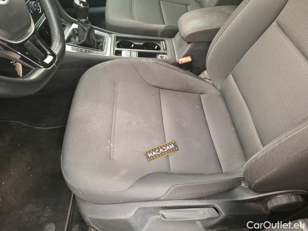  Volkswagen  Golf  VII Break Confortline Business BMT 1.6 TDI 115CV BVM5 E6dT / TRANSFO VP/VF #82