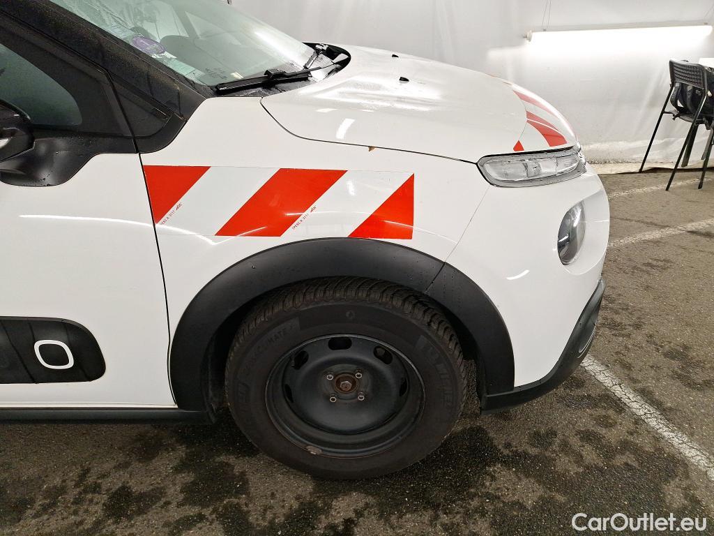 Citroen  C3  Société Feel Nav 1.2 PureTech 80CV BVM5 E6 #8