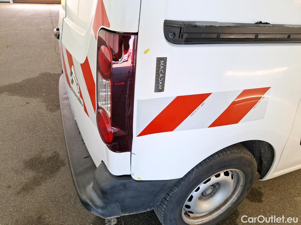  Citroen  Berlingo  Fourgon Club L1 (Court) 1.6 BlueHDi 100CV BVM5 E6 #3
