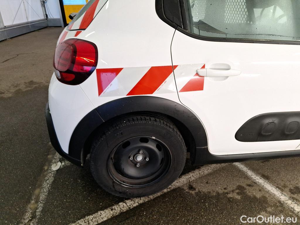  Citroen  C3  Société Feel Nav 1.2 PureTech 80CV BVM5 E6 #7