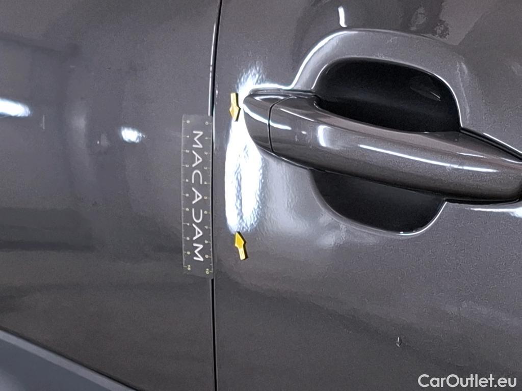  Citroen  C3  Shine Business 1.2 PureTech 110CV BVM6 E6d #9