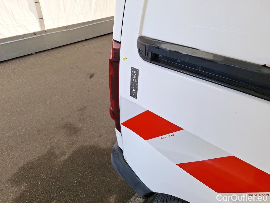  Citroen  Berlingo  Fourgon Club L1 (Court) 1.6 BlueHDi 100CV BVM5 E6 #4