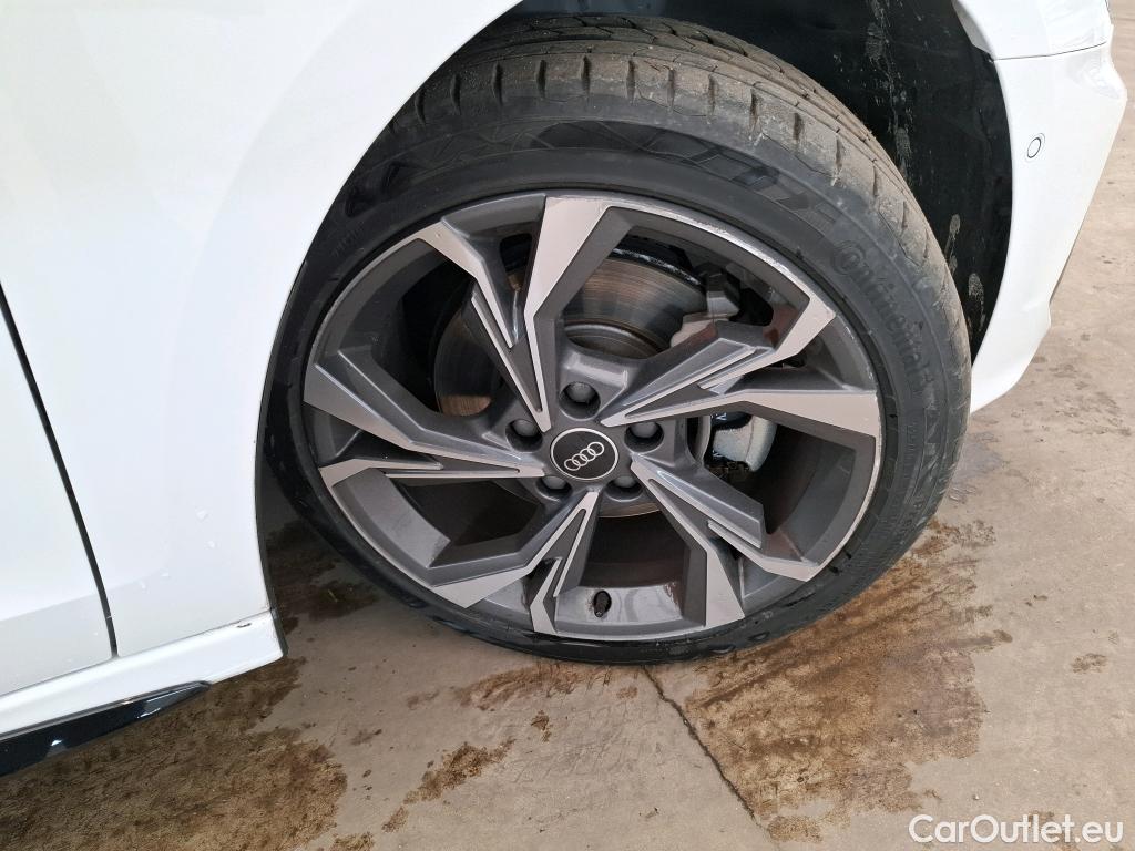  Audi  A3  Sportback / 2020 / 5P / Berline 40 TFSI e 204 S Tronic S Line / GRELE #38