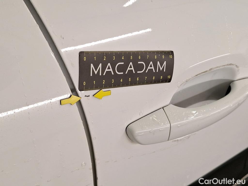  Citroen  C3  Société Feel Nav 1.2 PureTech 80CV BVM5 E6 #16