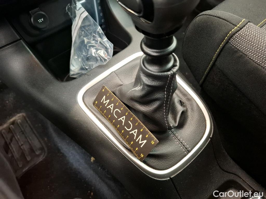  Citroen  C3  Shine Business 1.2 PureTech 110CV BVM6 E6d #28