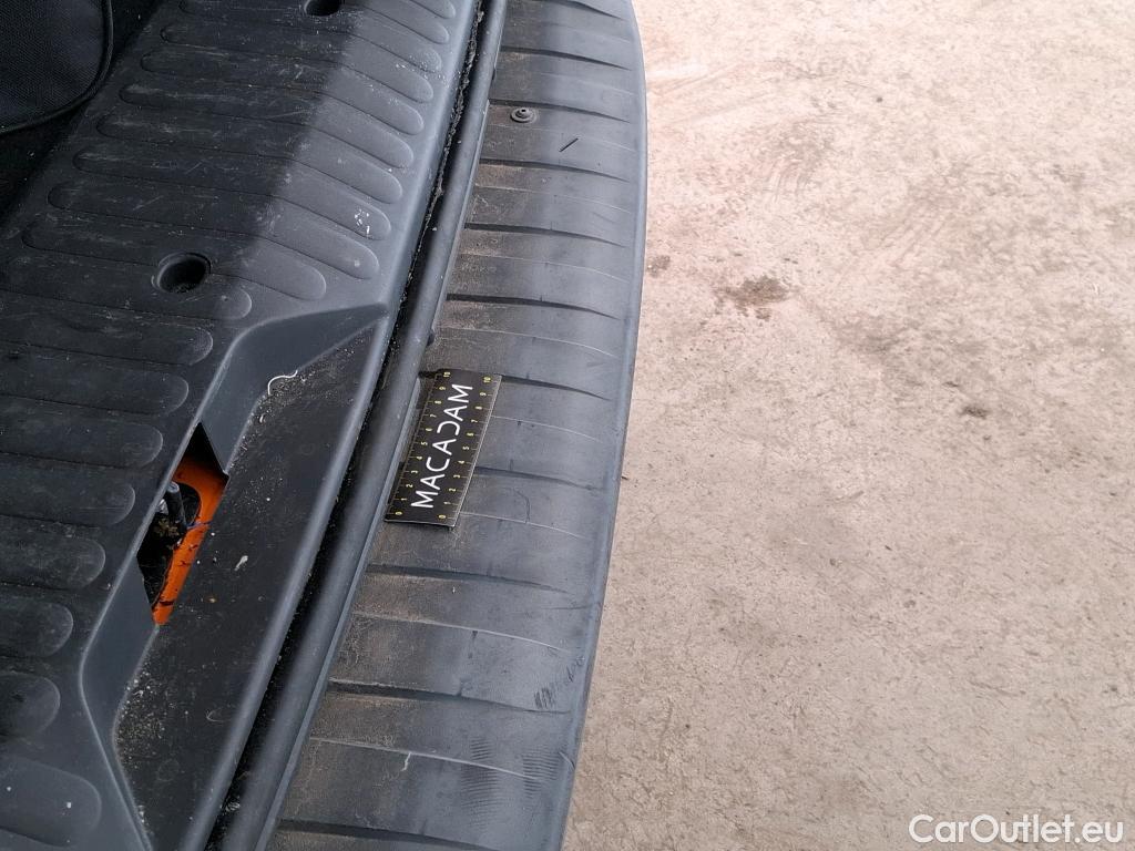  Renault  Kangoo  Zen 1.5 dCi 90CV BVM5 E6 #10