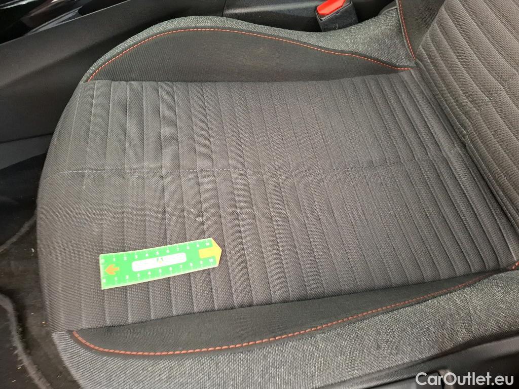  Peugeot  2008  Active Pack 1.2 PureTech 130CV BVA8 E6d #25