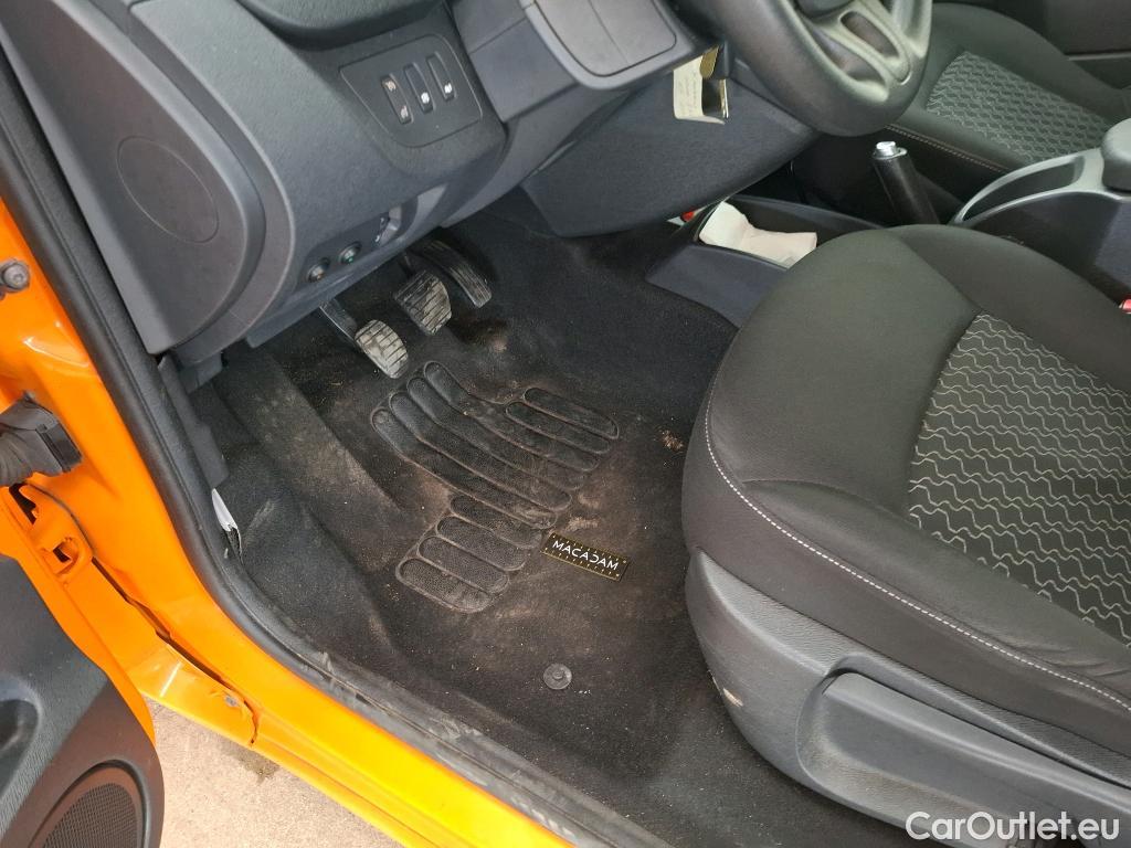  Renault  Kangoo  Zen 1.5 dCi 90CV BVM5 E6 #22