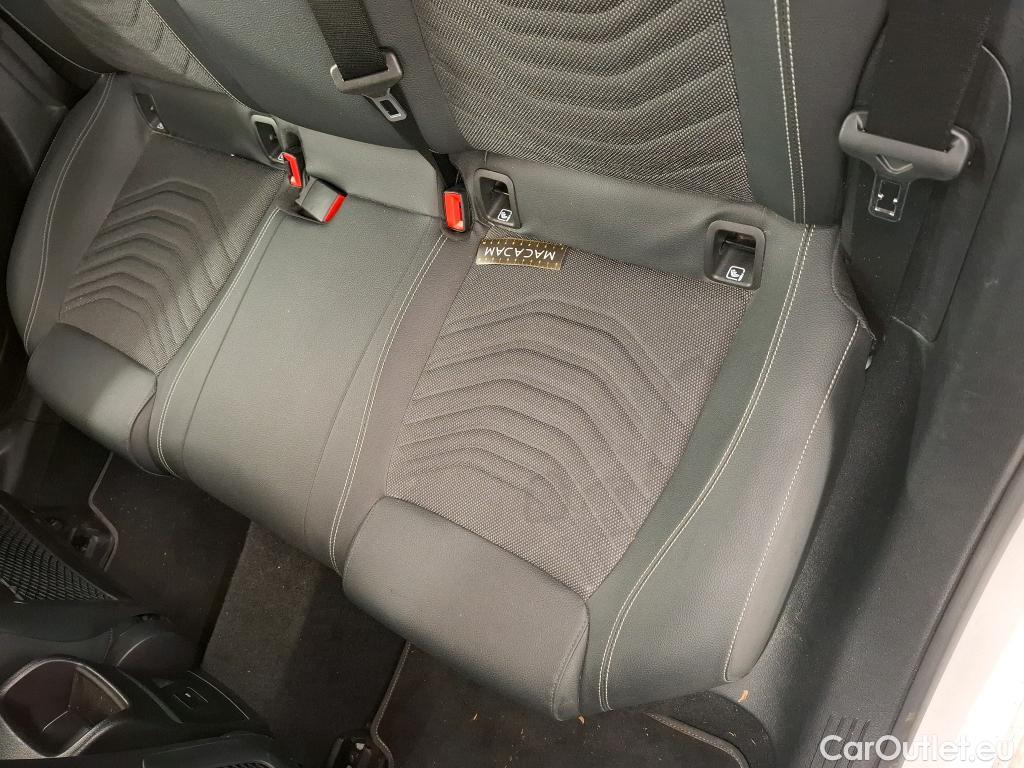  Mercedes  A-Klasse MERCEDES-BENZ Classe A Compact / 2018 / 5P / Berline A 250 e Business Line 8G-DCT #28