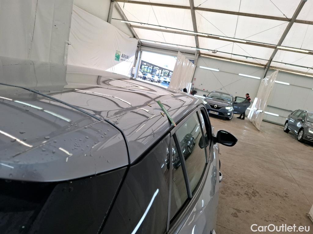  Peugeot  2008  Active Pack 1.2 PureTech 130CV BVA8 E6d #17