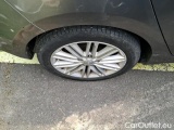  KIA  Carens 1.7 CRDI 141 ISG ACTIVE 7 SEATS #47