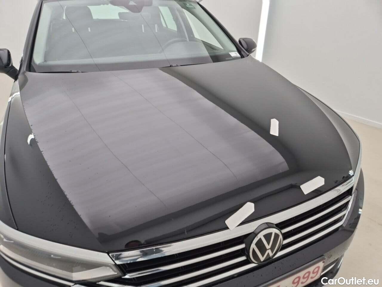  Volkswagen  Passat 1.6 TDI Elegance Bns DSG #1