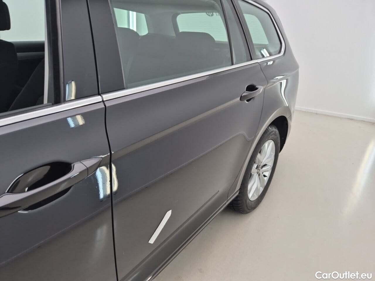  Volkswagen  Passat 1.6 TDI Elegance Bns DSG #2