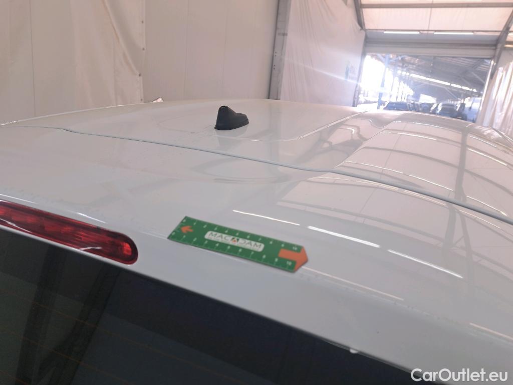  Citroen  C3  Société Feel Nav 1.2 PureTech 80CV BVM5 E6 #37