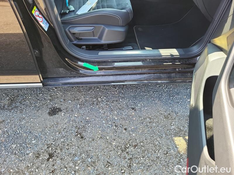  Volkswagen  Passat  Variant (CB5) (2019) Pas.Var.2.0TDI 110 Elegance #24