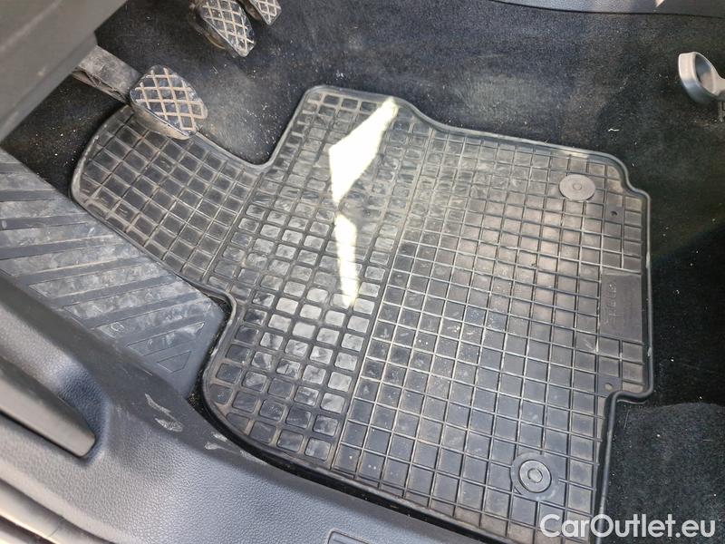 Volkswagen  Caddy  (SBB/SBJ)(2020)  2.0TDI 75 5d #24