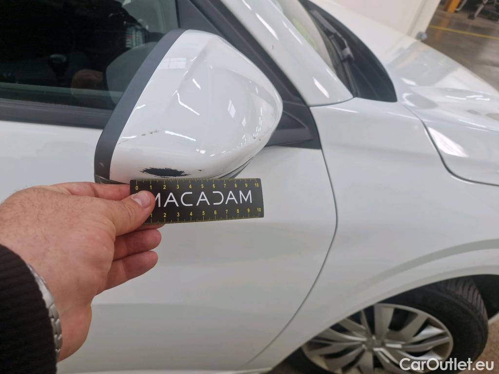  Peugeot  208  Premium 1.5 HDi 100CV BVM6 E6d #42