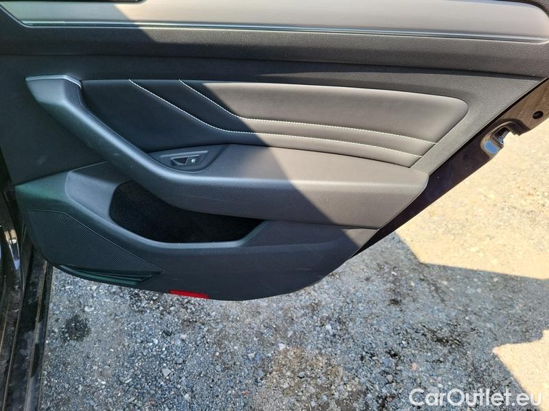  Volkswagen  Passat  Variant (CB5) (2019) Pas.Var.2.0TDI 110 Elegance #29