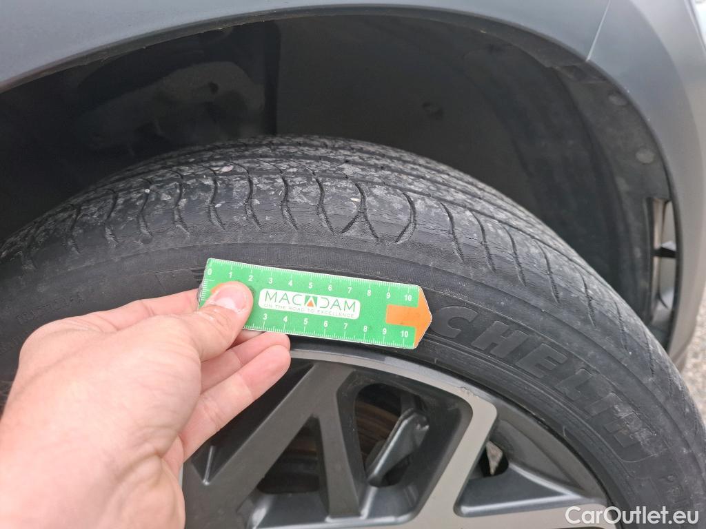  Hyundai  Konna Kona Creative Hybrid 2WD 1.6 GDI 140CV BVA6 E6d #8