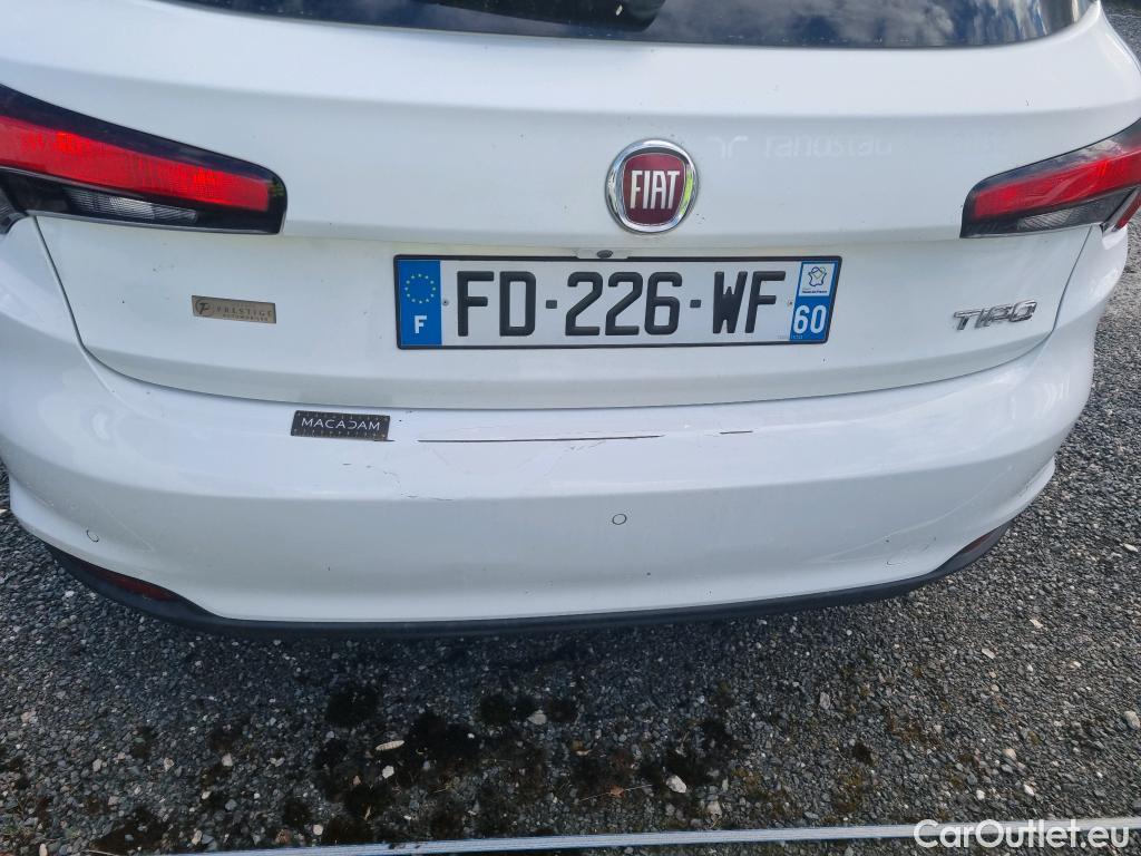  Fiat  Tipo FIAT  5p Berline 1.4 95ch Lounge #1