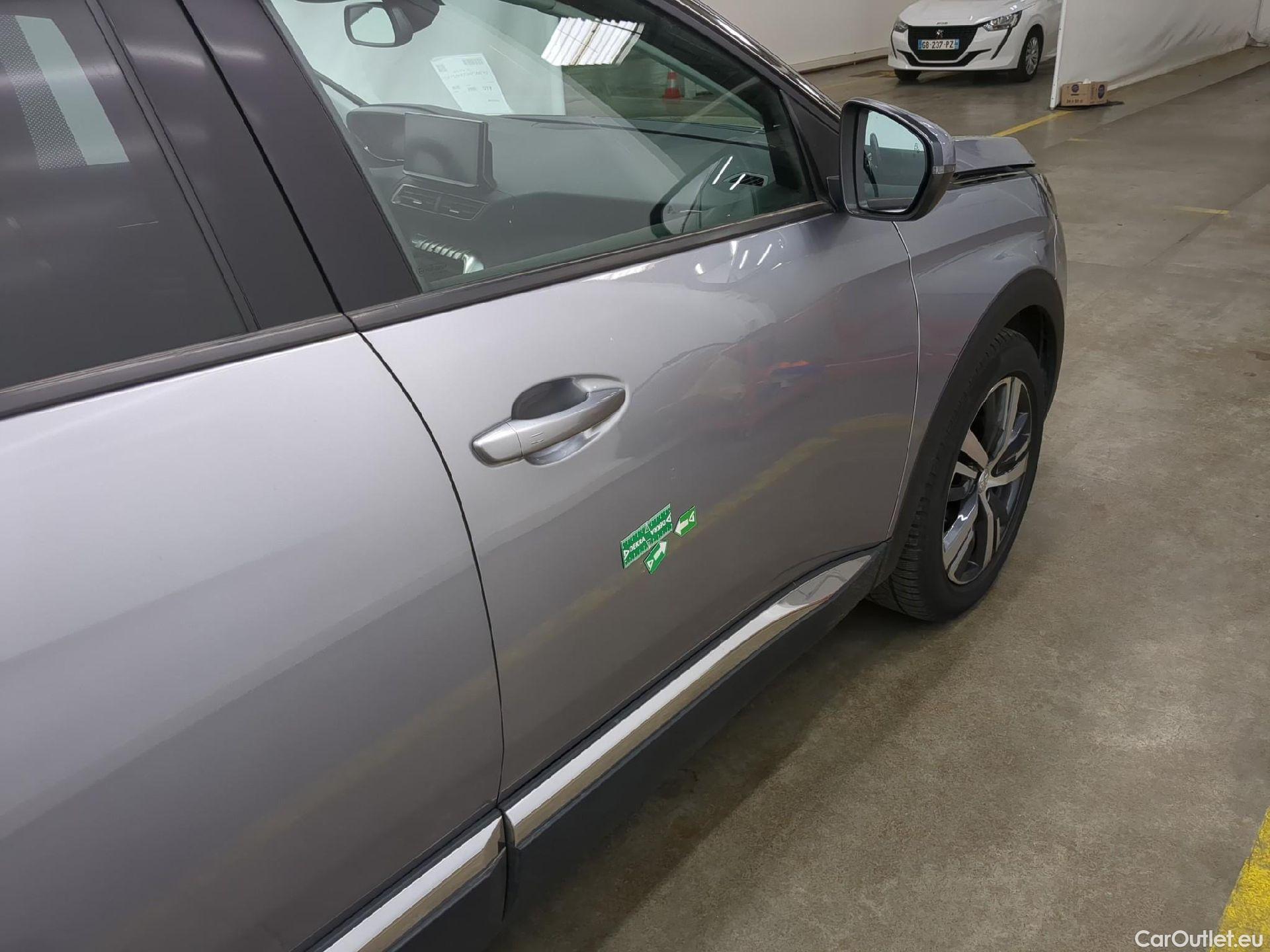  Peugeot  5008  Allure Pack 1.5 HDi 130CV BVA8 7 Sieges E6d #24