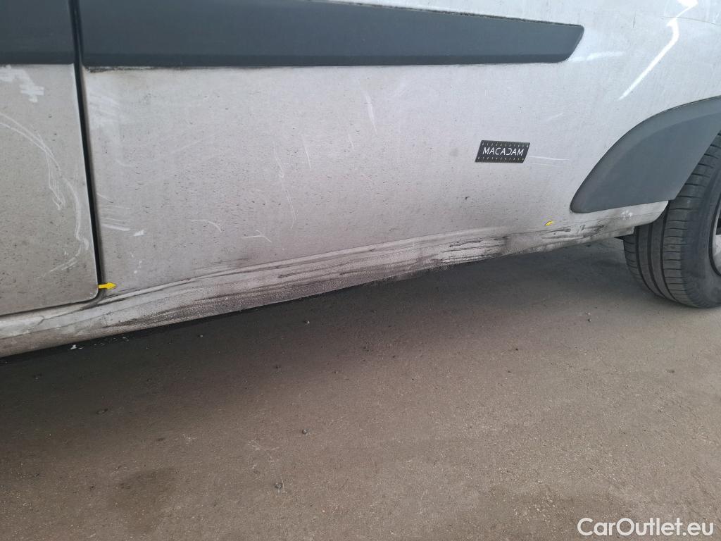  Renault  Kangoo  Express Maxi Extra (Série Spéciale) 1.5 dCi 90CV BVM5 E6 #38
