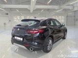  Alfa Romeo   STELVIO ALFA ROMEO / 2017 / 5P / SUV 2.2 TURBO DIESEL 190CV BUSINESS AT8 Q4 #2